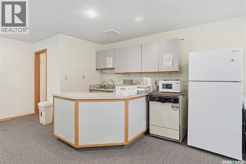 307 2275 Mcintyre Street, Regina, SK - Indoor Photo Showing Kitchen