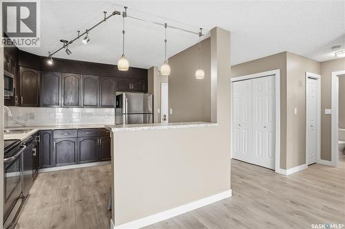 307 2275 Mcintyre Street, Regina, SK - Indoor Photo Showing Kitchen With Upgraded Kitchen