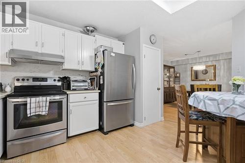 428 Dayna Crescent, Waterloo, ON - Indoor Photo Showing Kitchen