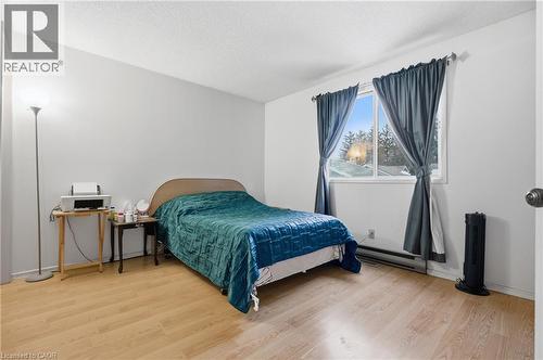 428 Dayna Crescent, Waterloo, ON - Indoor Photo Showing Bedroom