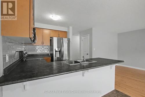 158 Kemp Crescent, Guelph (Grange Road), ON - Indoor Photo Showing Kitchen With Double Sink