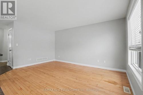158 Kemp Crescent, Guelph (Grange Road), ON - Indoor Photo Showing Other Room