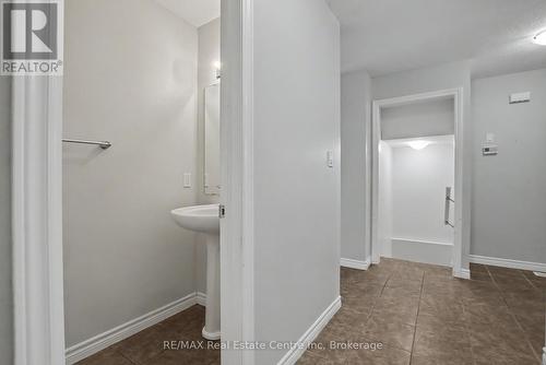 158 Kemp Crescent, Guelph (Grange Road), ON - Indoor