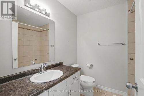 158 Kemp Crescent, Guelph (Grange Road), ON - Indoor Photo Showing Bathroom