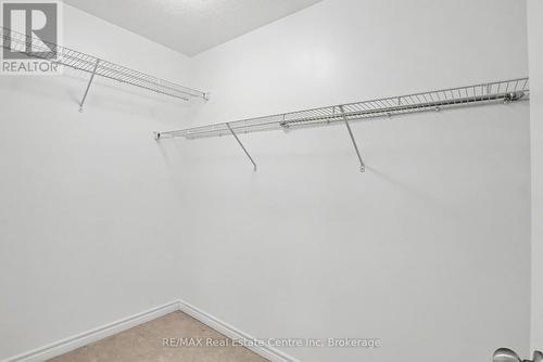 158 Kemp Crescent, Guelph (Grange Road), ON - Indoor With Storage