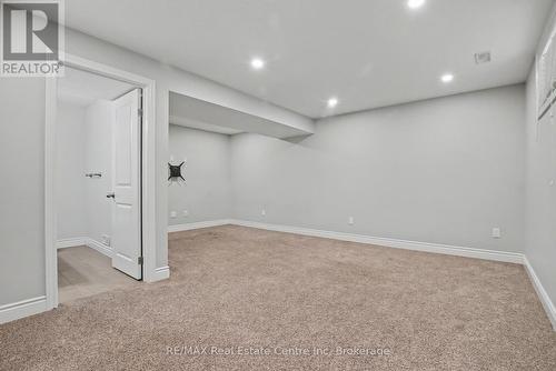 158 Kemp Crescent, Guelph (Grange Road), ON - Indoor