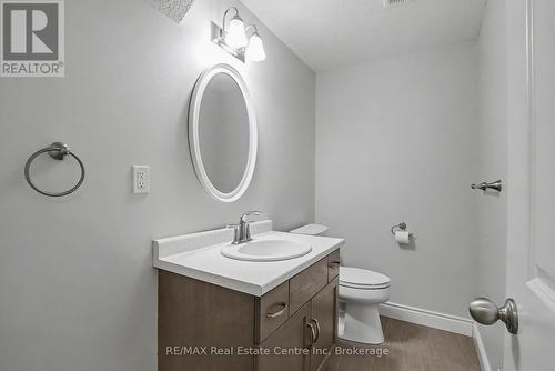 158 Kemp Crescent, Guelph (Grange Road), ON - Indoor Photo Showing Bathroom
