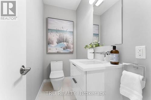 250 Sunnyridge Crescent, Ottawa, ON - Indoor Photo Showing Bathroom