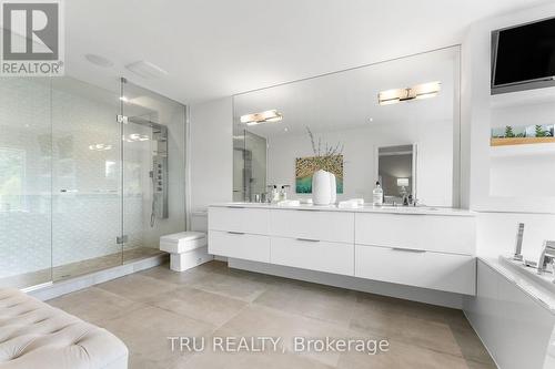 250 Sunnyridge Crescent, Ottawa, ON - Indoor Photo Showing Bathroom