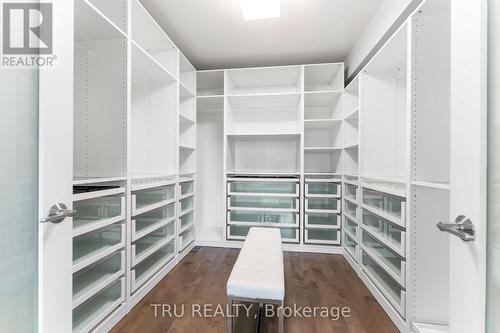 250 Sunnyridge Crescent, Ottawa, ON - Indoor With Storage
