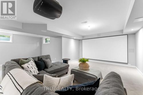 250 Sunnyridge Crescent, Ottawa, ON - Indoor