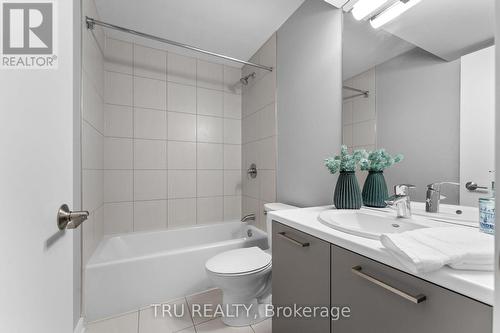 250 Sunnyridge Crescent, Ottawa, ON - Indoor Photo Showing Bathroom