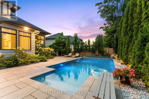 250 Sunnyridge Crescent, Ottawa, ON - Outdoor With In Ground Pool