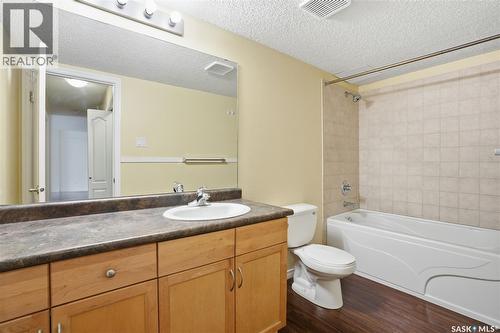 104D2 1121 Mckercher Drive, Saskatoon, SK - Indoor Photo Showing Bathroom