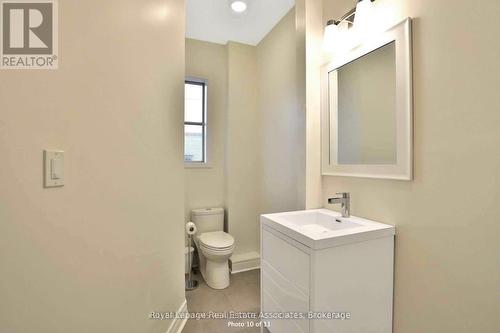 94 Lakeshore Road E, Mississauga, ON 