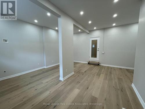 94 Lakeshore Road E, Mississauga, ON 