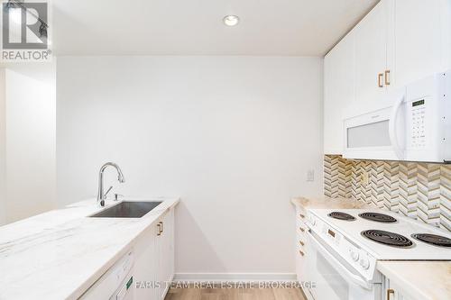 806 - 88 Palace Pier Court, Toronto, ON - Indoor Photo Showing Kitchen