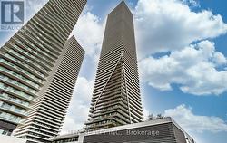 2722 - 30 SHORE BREEZE DRIVE  Toronto, ON M8V 0J1