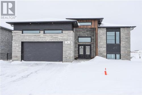 56 Noah Court  Sudbury, ON P3B 0G9