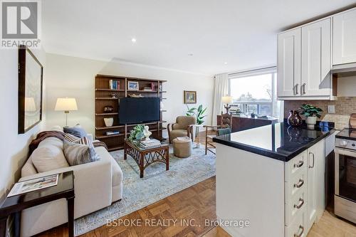 405 - 2550 BATHURST STREET N  Toronto, ON M6B 2Z2