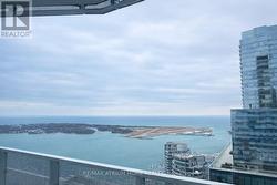 5210 - 88 HARBOUR STREET  Toronto, ON M5J 1B7