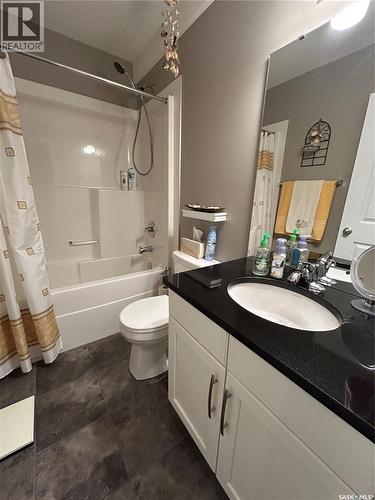2030 Nicholson Road, Estevan, SK - Indoor Photo Showing Bathroom