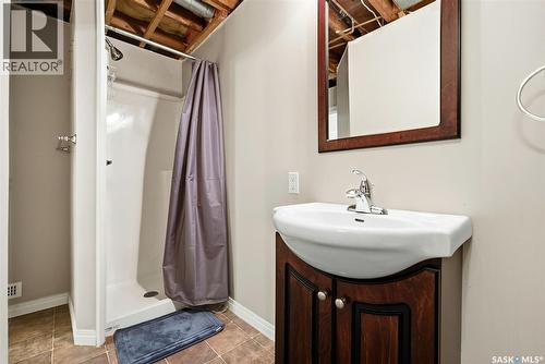 14 Joyce Crescent, Regina, SK - Indoor Photo Showing Bathroom