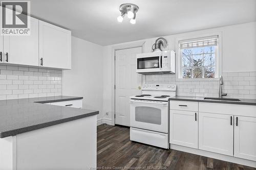 835 Moy Unit# Upper, Windsor, ON - Indoor Photo Showing Kitchen