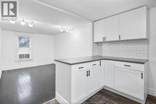 835 Moy Unit# Upper, Windsor, ON - Indoor Photo Showing Kitchen