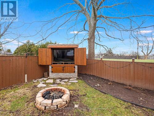 655 Lomond Crescent, Burlington, ON - Outdoor