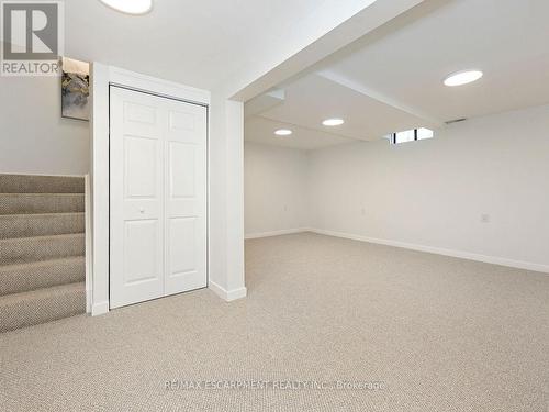 655 Lomond Crescent, Burlington, ON - Indoor Photo Showing Other Room