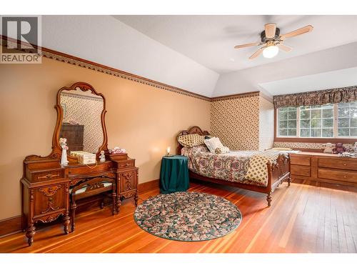 9310 Kalamalka Road, Coldstream, BC - Indoor Photo Showing Bedroom