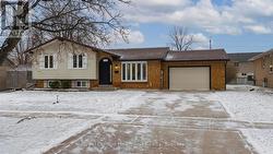 17 SUNCOAST DRIVE W  Goderich (Goderich (Town)), ON N7A 4H1