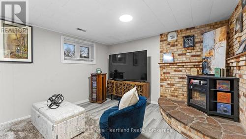 17 Suncoast Drive W, Goderich (Goderich (Town)), ON - Indoor With Fireplace