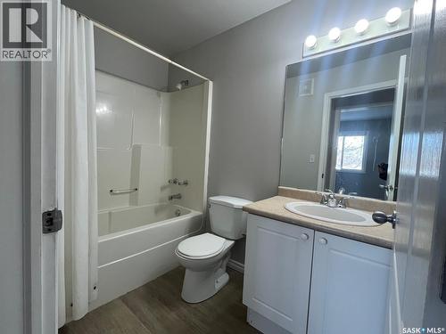 110 103 Rutherford Crescent, Saskatoon, SK - Indoor Photo Showing Bathroom