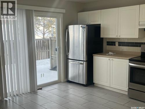 110 103 Rutherford Crescent, Saskatoon, SK - Indoor Photo Showing Kitchen