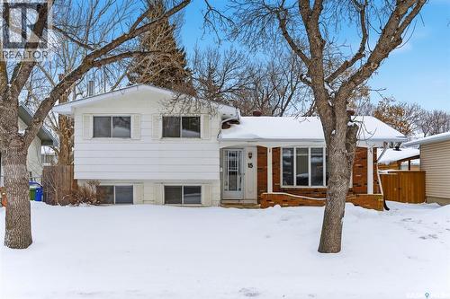 15 Rutley Street, Regina, SK - Outdoor With Facade