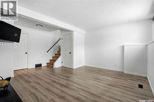 15 Rutley Street, Regina, SK - Indoor Photo Showing Other Room