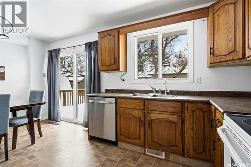 15 Rutley Street, Regina, SK - Indoor Photo Showing Kitchen With Double Sink