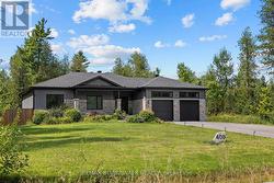 400 CINNAMON CRESCENT  Ottawa, ON K0A 2H0