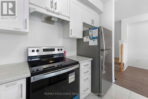 138 Winters Way, Shelburne, ON - Indoor Photo Showing Kitchen