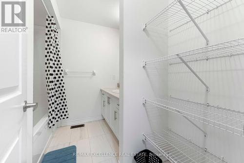 138 Winters Way, Shelburne, ON - Indoor With Storage