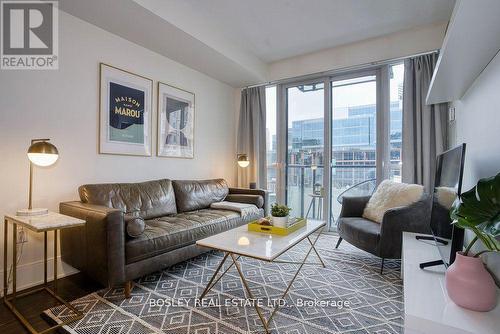 519 - 560 FRONT STREET W  Toronto, ON M5V 1C1