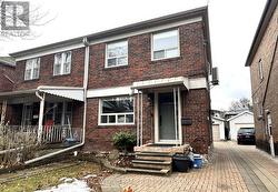 MAIN & 2ND FLOOR - 92 HIGHFIELD ROAD  Toronto, ON M4L 2V1