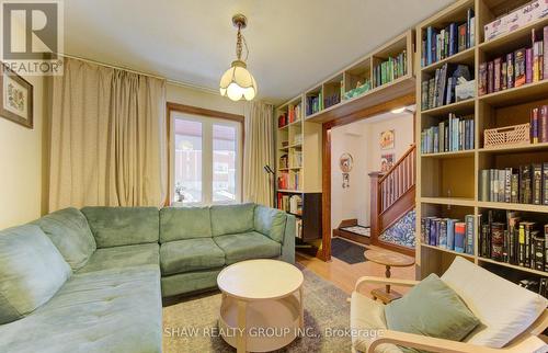 257 Guelph Street, Kitchener, ON - Indoor Photo Showing Living Room