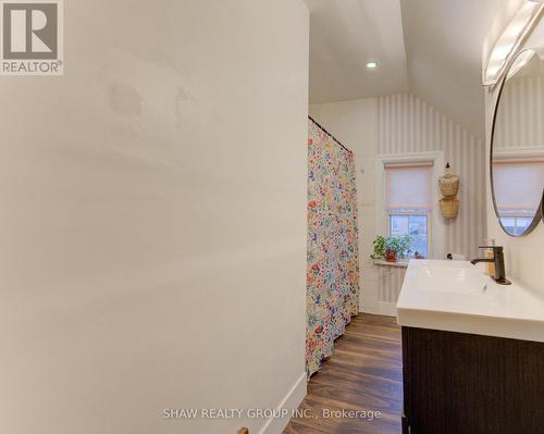 257 Guelph Street, Kitchener, ON - Indoor Photo Showing Bathroom