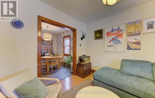 257 Guelph Street, Kitchener, ON - Indoor Photo Showing Living Room