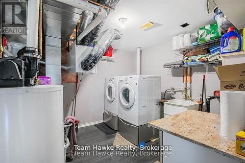 22 Laurier Boulevard, Tiny, ON - Indoor Photo Showing Laundry Room