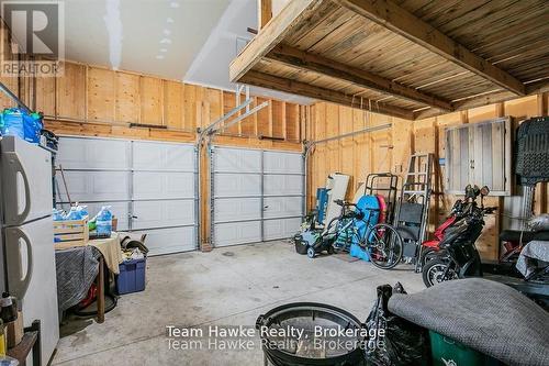22 Laurier Boulevard, Tiny, ON - Indoor Photo Showing Garage