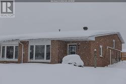 124 Sutton PL  Sault Ste. Marie, ON P6A 6B4